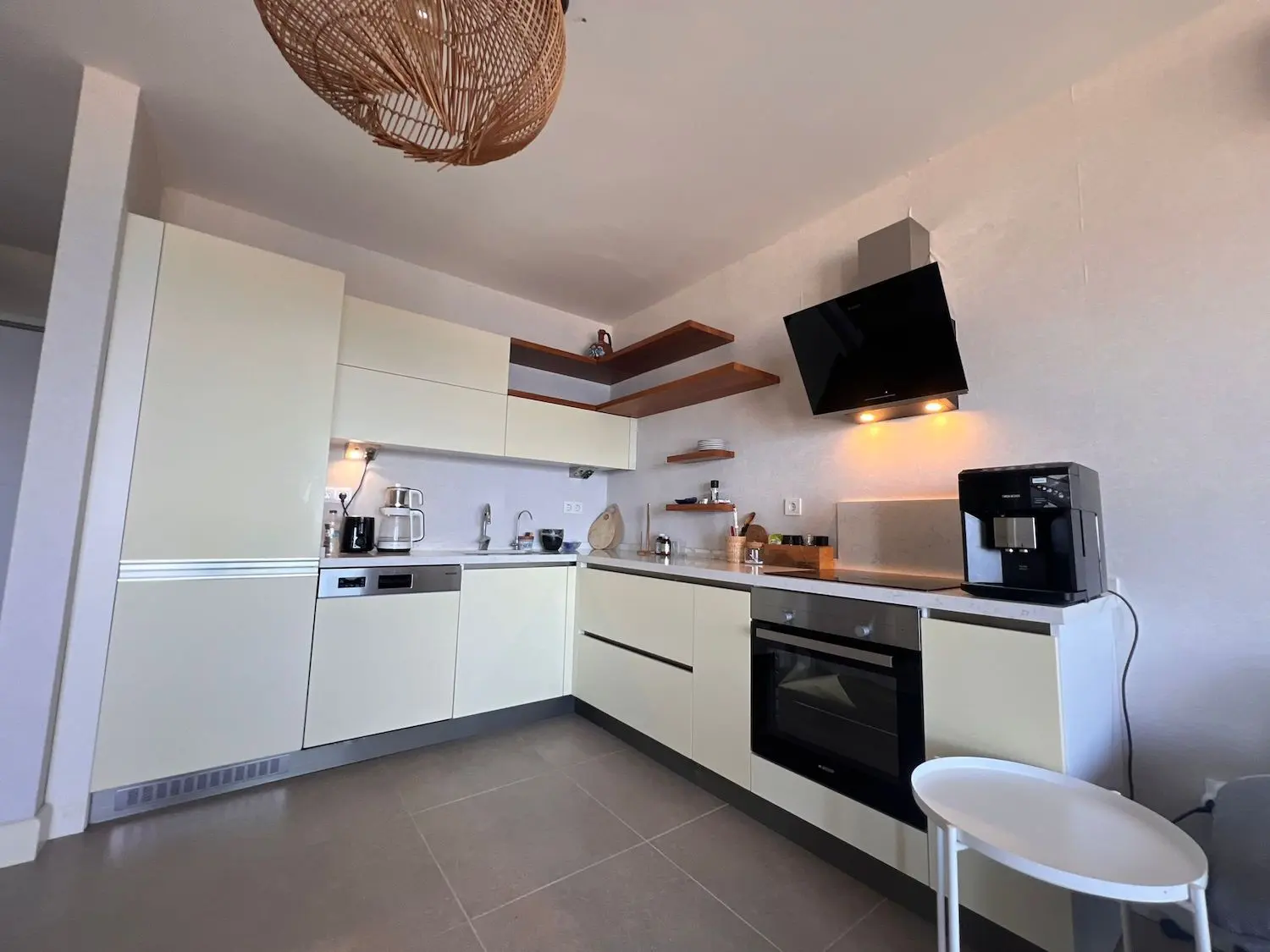 Fitted kitchen